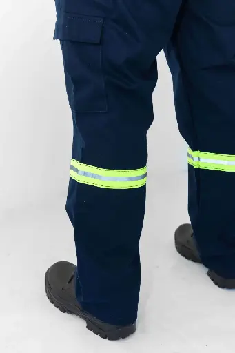 Pantalón Cargo de Gabardina Sanforizada